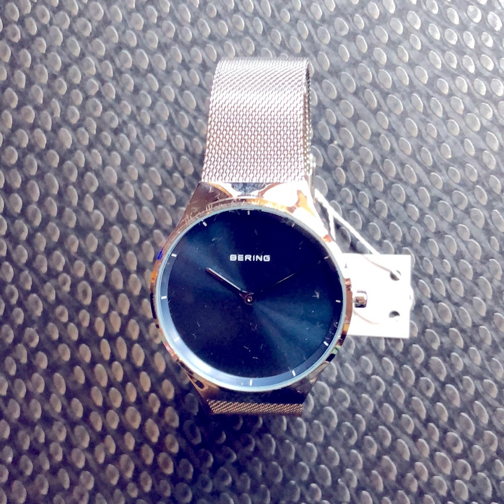 BERING CLASSIC COLLECTION UNISEX WATCH NIB - NWT -  Just Fabulous looking!